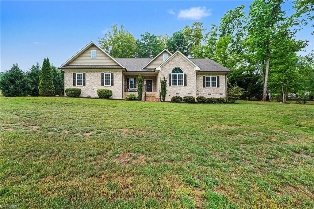 291 Morning Glory Road Madison, NC 27025 - Photo 3 of 34