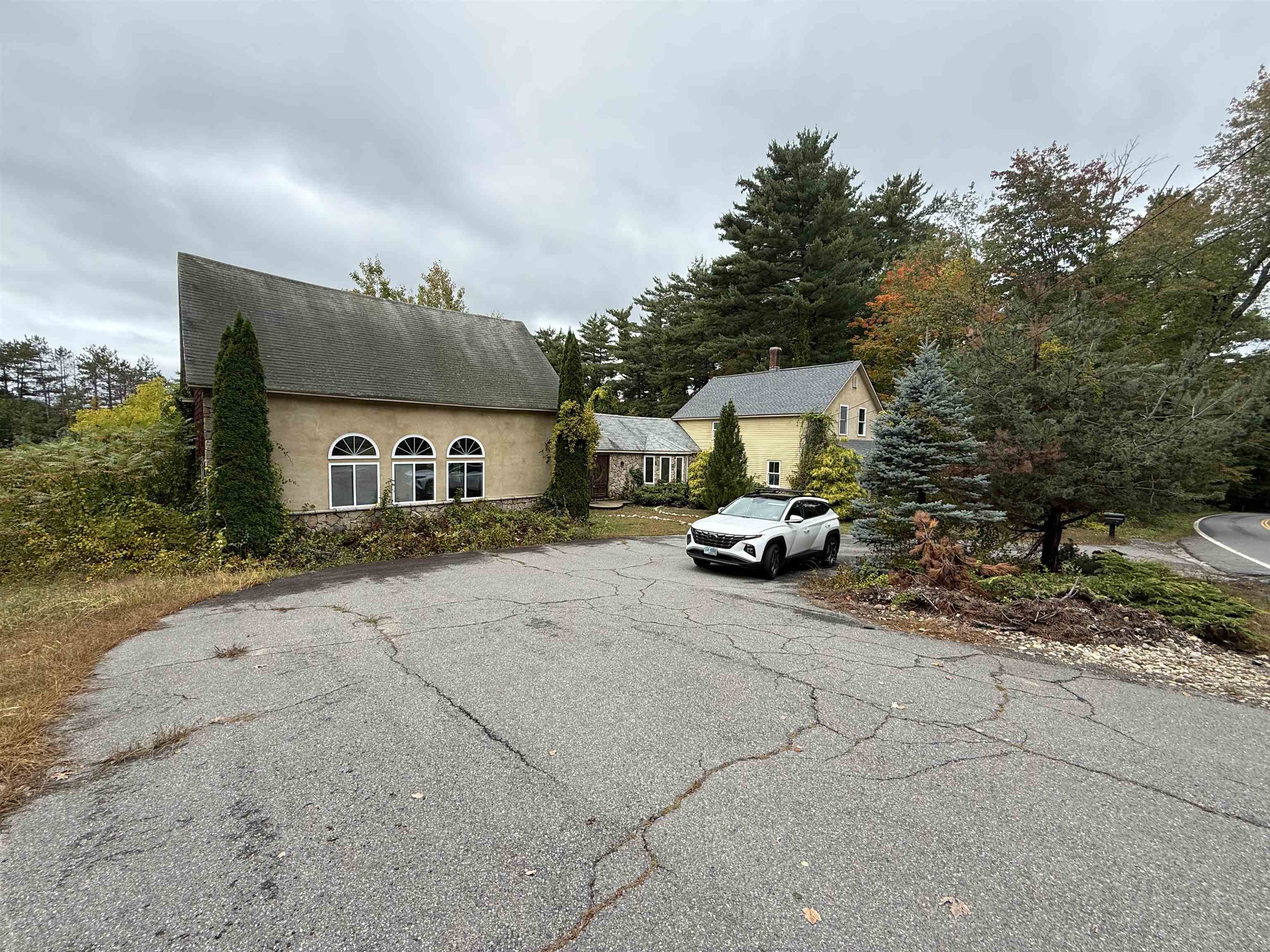 206 Chester Road Auburn, NH 03032 - Photo 24 of 27 Gallery Image 24