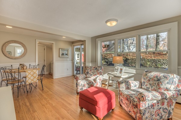 21 Arlington Road Melrose, MA 02176 - Photo 17 of 30 Gallery Image 17