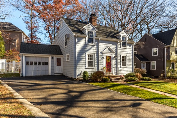 21 Arlington Road Melrose, MA 02176 - Photo 2 of 30 Gallery Image 2