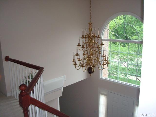 3627 Joshua Drive Rochester, MI 48307 - Photo 28 of 29 Upstairs Foyer.jpg