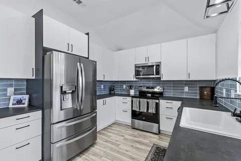 $290,000 | 10304 Gray Oak Lane, Fort Worth, TX 76108