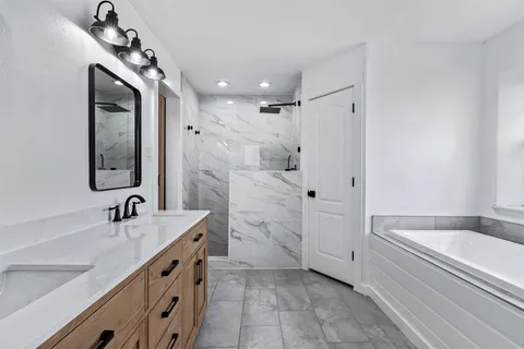 $290,000 | 10304 Gray Oak Lane, Fort Worth, TX 76108