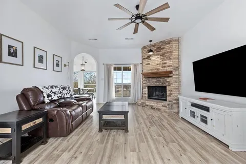 $290,000 | 10304 Gray Oak Lane, Fort Worth, TX 76108