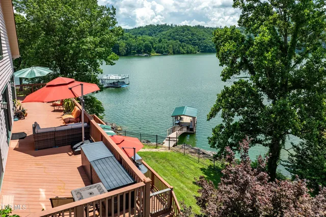 $1,750,000 | 21580 Moonlight Bay Road, Abingdon, VA 24211