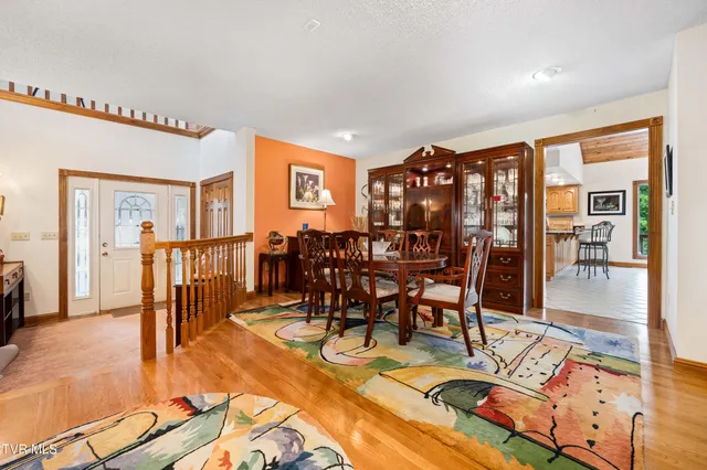 $1,750,000 | 21580 Moonlight Bay Road, Abingdon, VA 24211