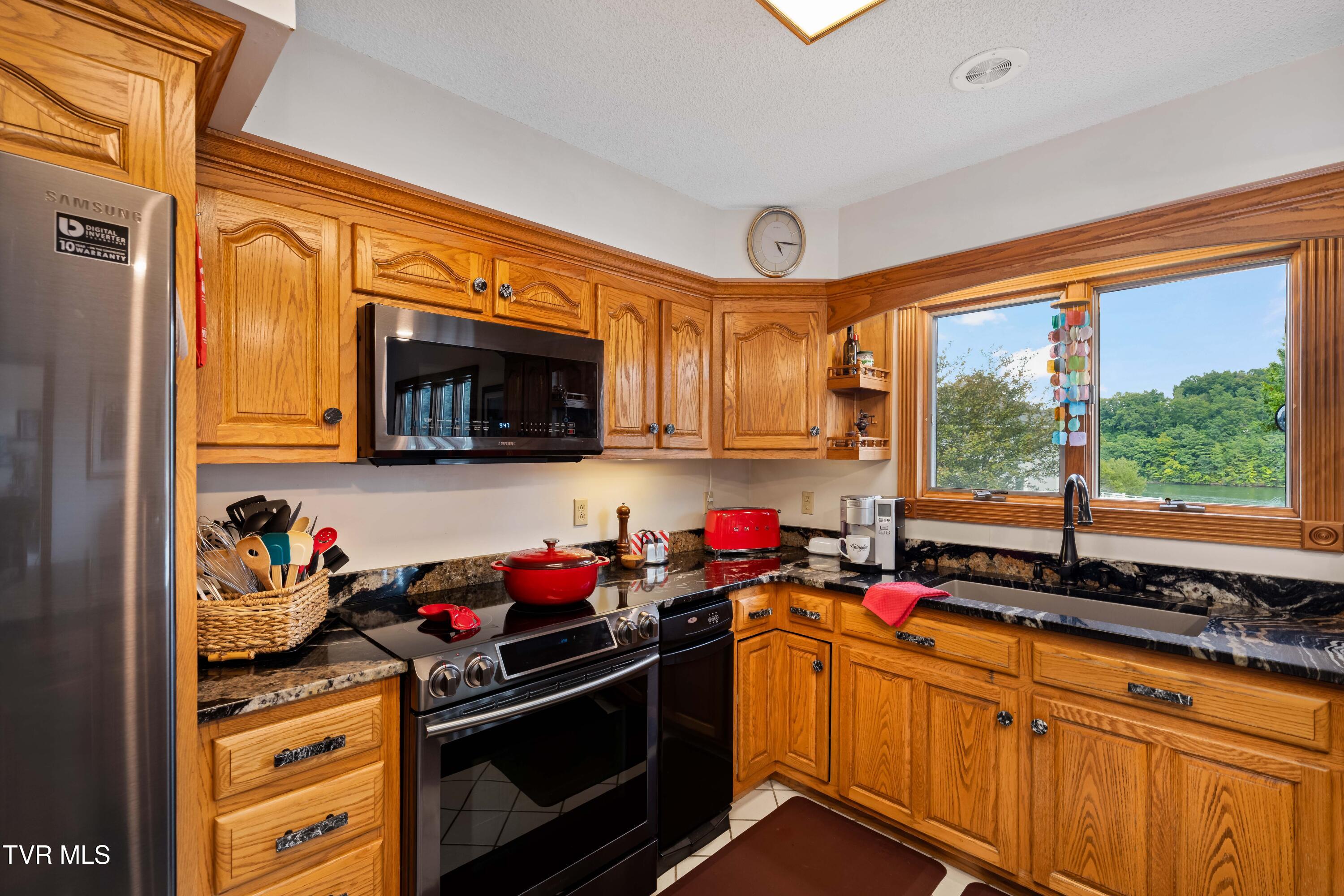 21580 Moonlight Bay Road Abingdon, VA 24211 - Photo 21 of 167 21580 Moonlight Bay Road (139 of 237)