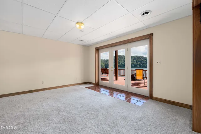 $1,750,000 | 21580 Moonlight Bay Road, Abingdon, VA 24211