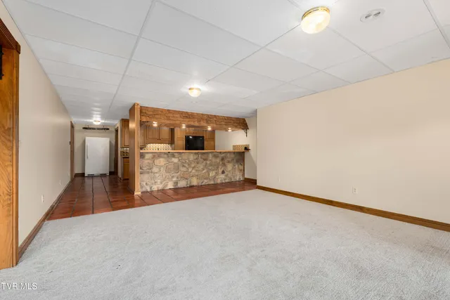 $1,750,000 | 21580 Moonlight Bay Road, Abingdon, VA 24211