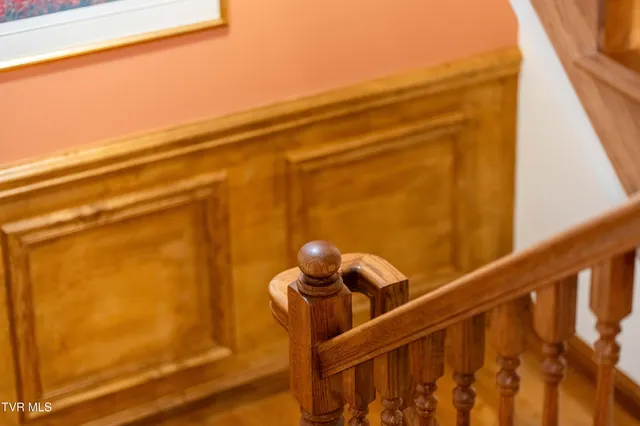 $1,750,000 | 21580 Moonlight Bay Road, Abingdon, VA 24211