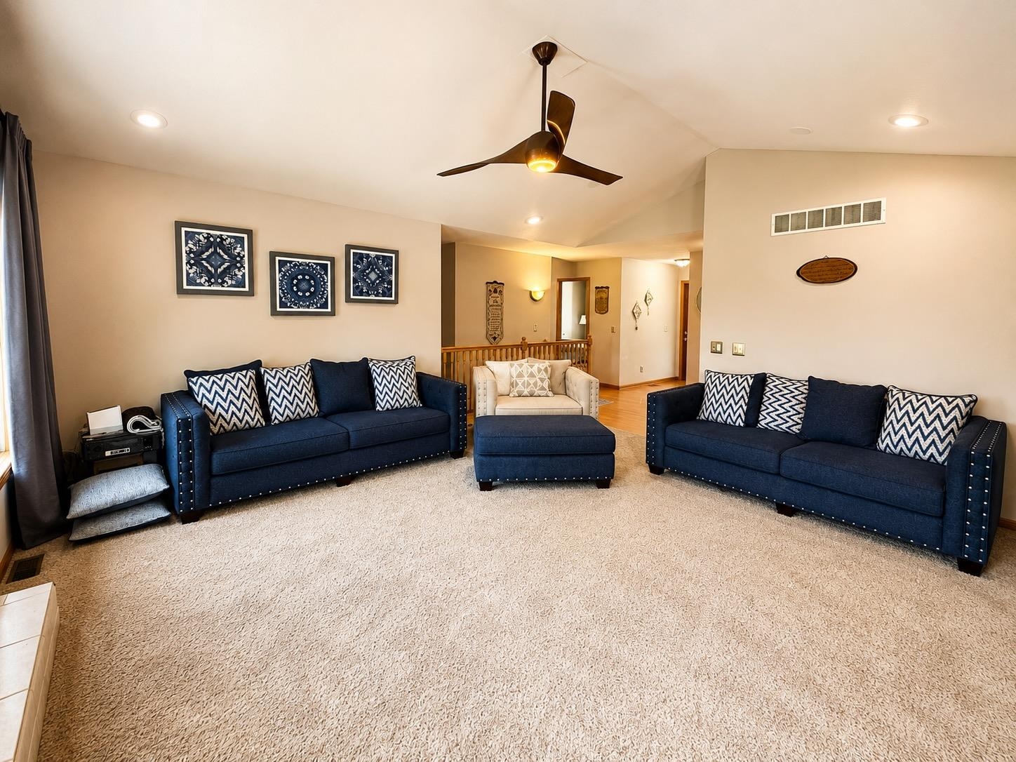 423 Cross Plains Road Rockford, IL 61107 - Photo 6 of 48