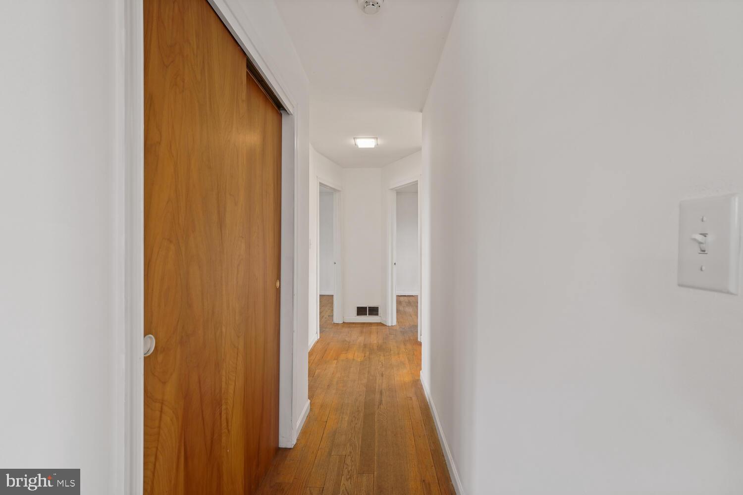 1003 Georgetown Road Paradise, PA 17562 - Photo 11 of 37 Hallway