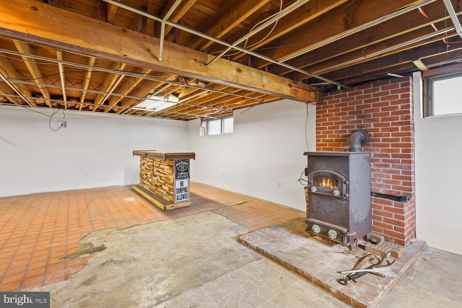 1003 Georgetown Road Paradise, PA 17562 - Photo 24 of 37 Wood/Coal Stove