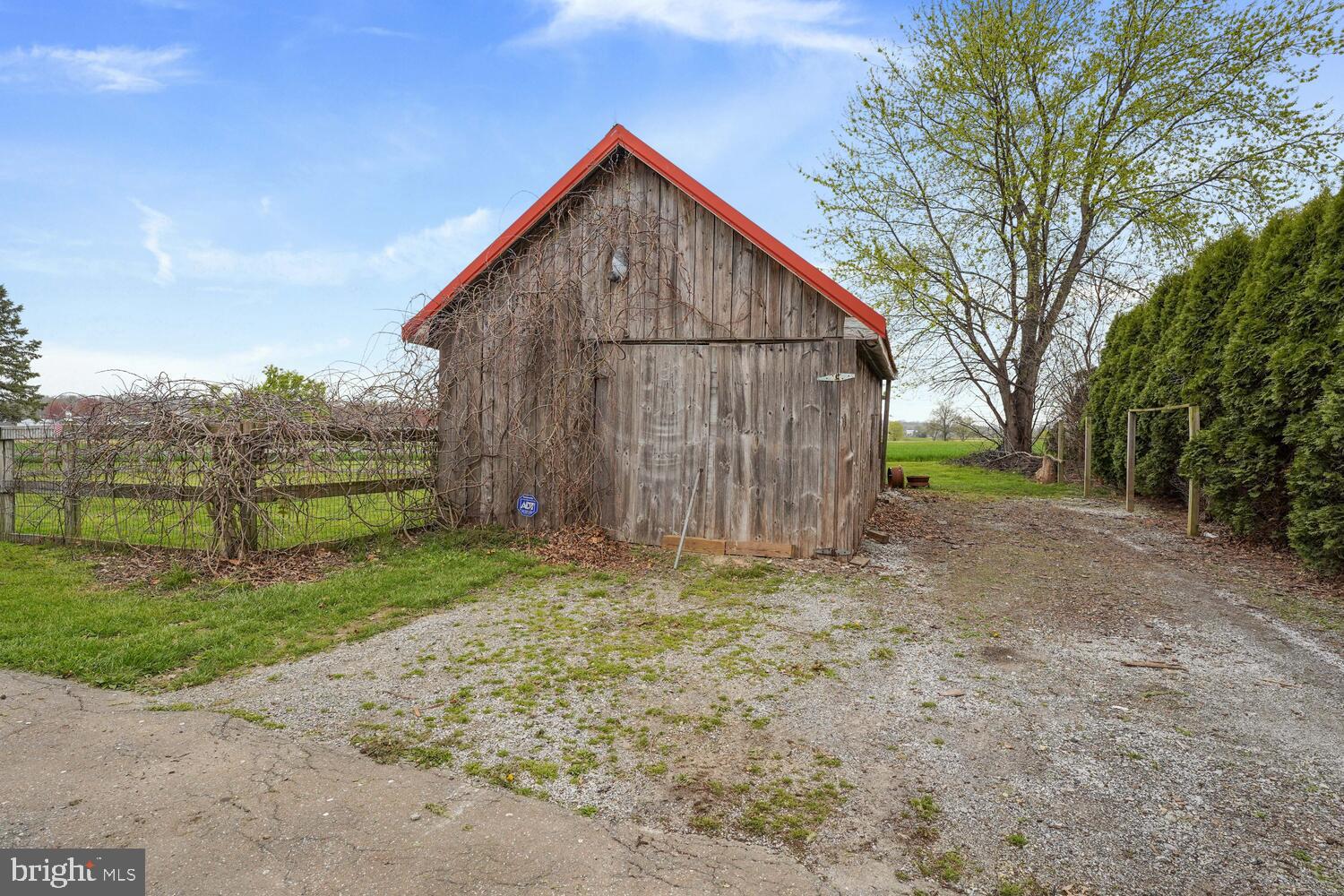 1003 Georgetown Road Paradise, PA 17562 - Photo 37 of 37 Small Barn/Shop