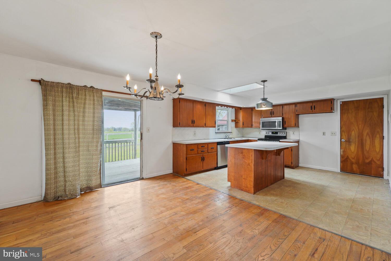 1003 Georgetown Road Paradise, PA 17562 - Photo 6 of 37 Dining Room and Kitchen