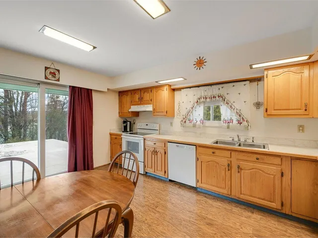 $375,000 | 7 Sunrise Avenue, Barre, VT 05641