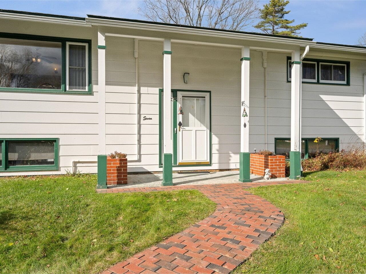 7 Sunrise Avenue Barre, VT 05641 - Photo 6 of 34