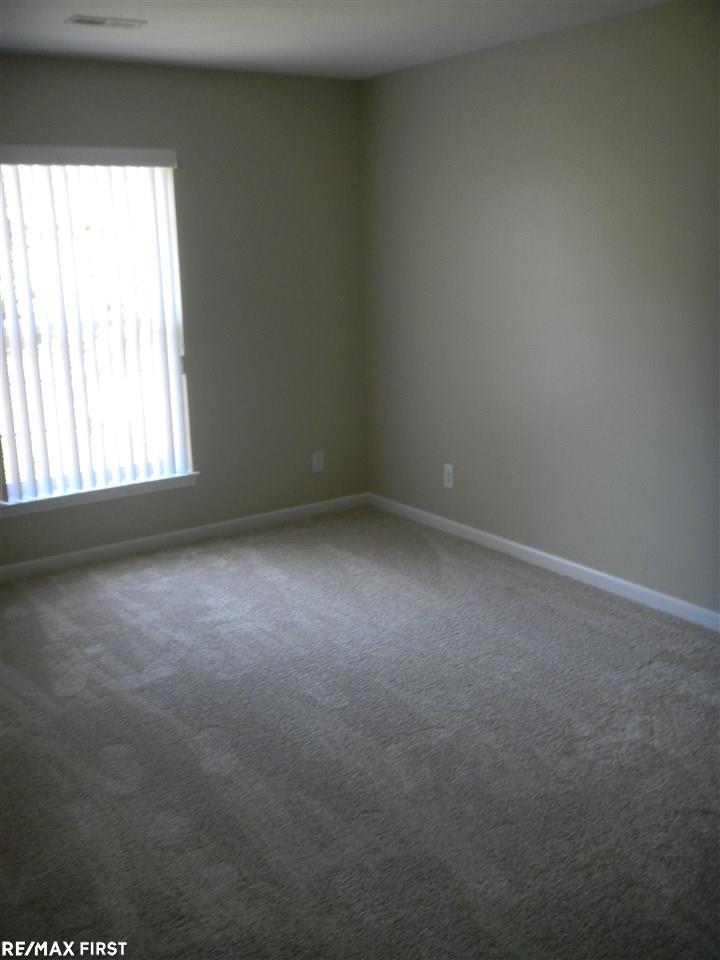 3618 Oakmonte Boulevard Rochester, MI 48306 - Photo 19 of 33