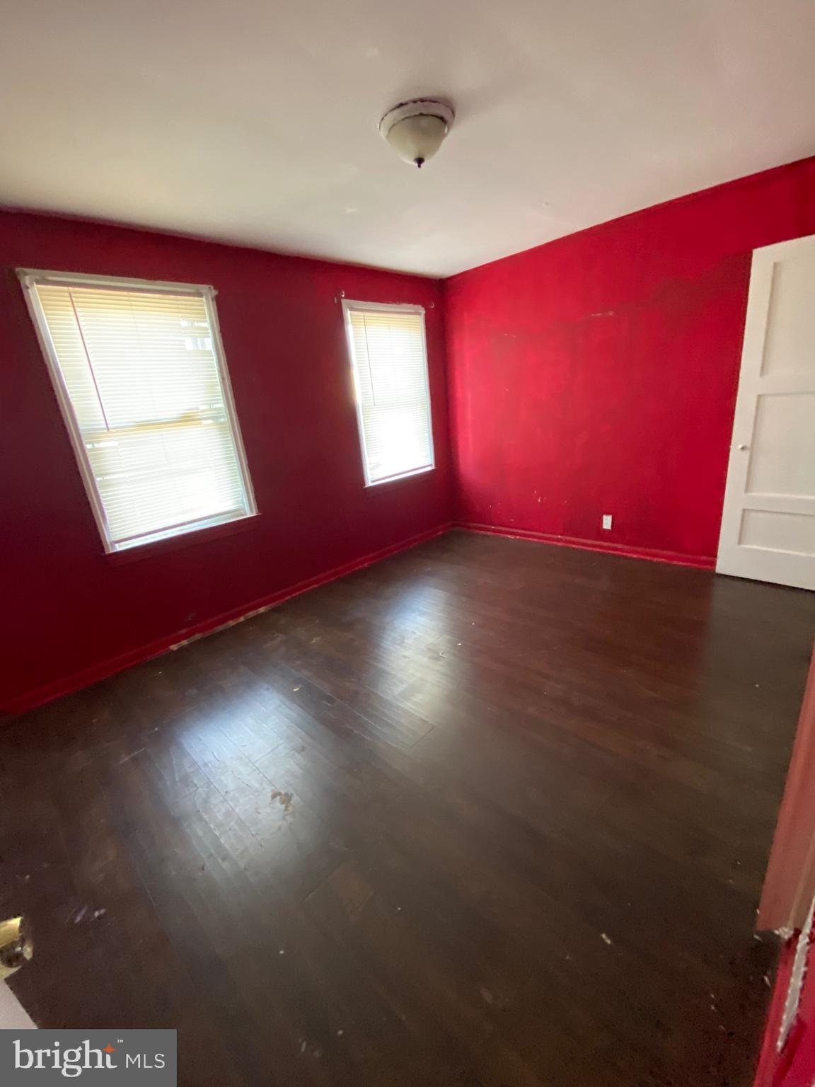 423 Roundview Road Brooklyn, MD 21225 - Photo 6 of 17