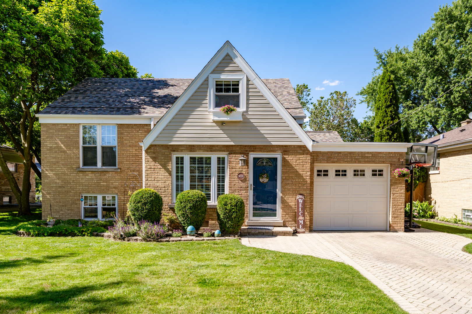 9024 30th Street Brookfield, IL 60513 - Photo 1 of 22