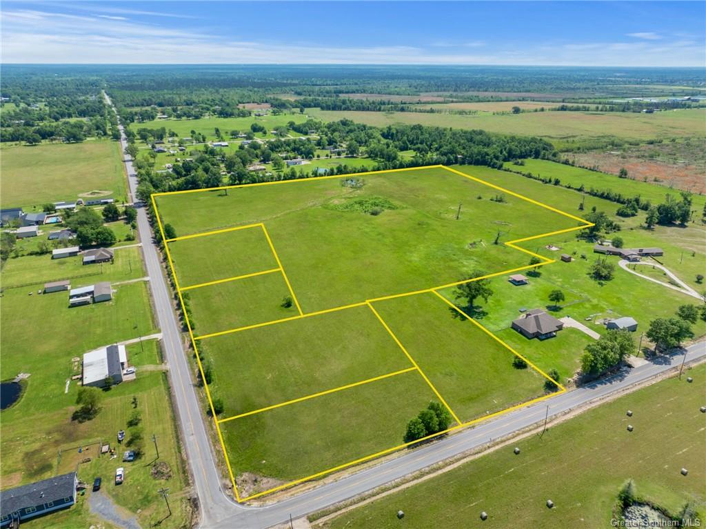 1959 Topsy Road Lake Charles, LA 70611 - Photo 1 of 9