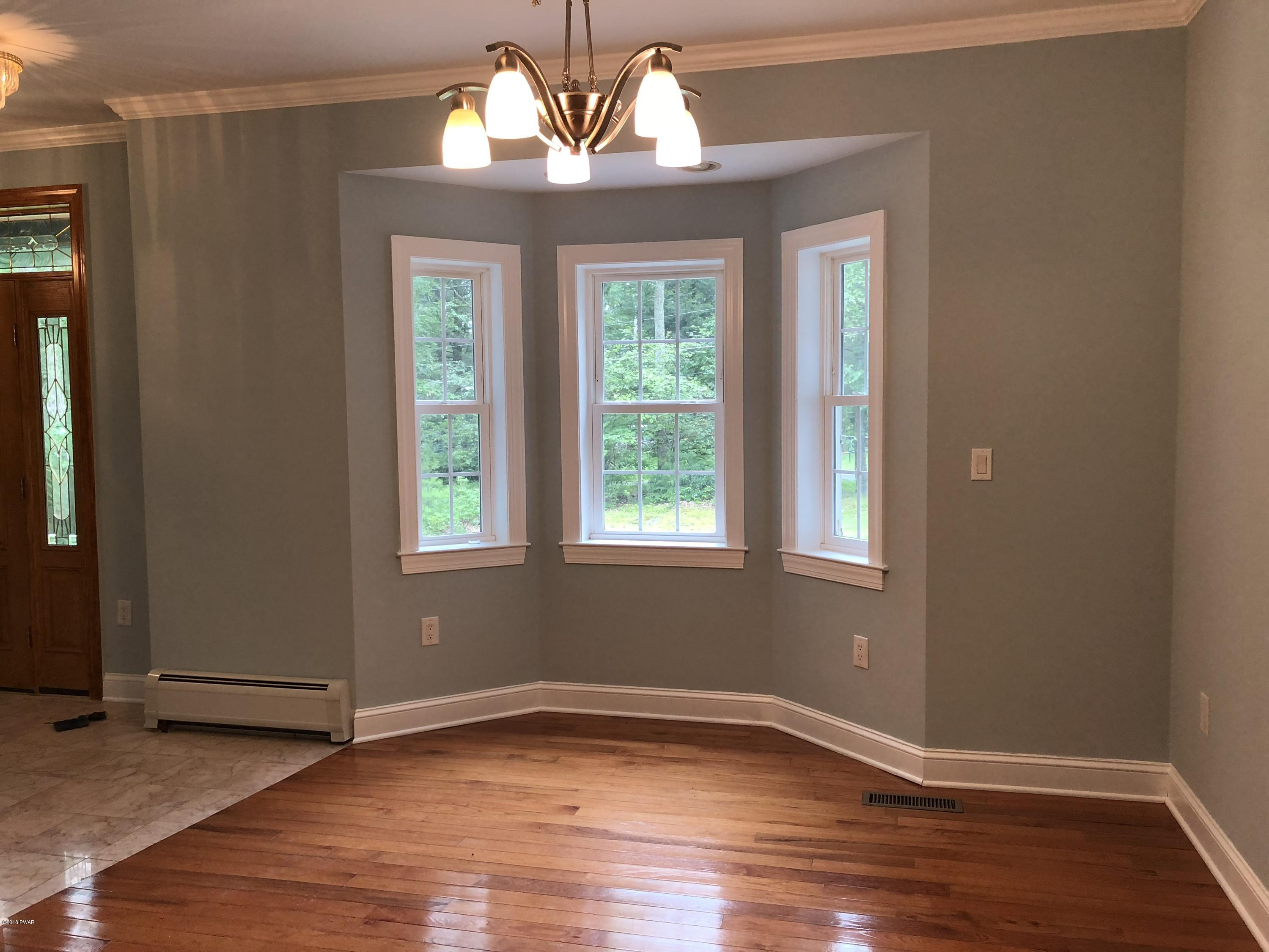 104 Seminole Road Shohola, PA 18458 - Photo 8 of 41 8 Formal Dining
