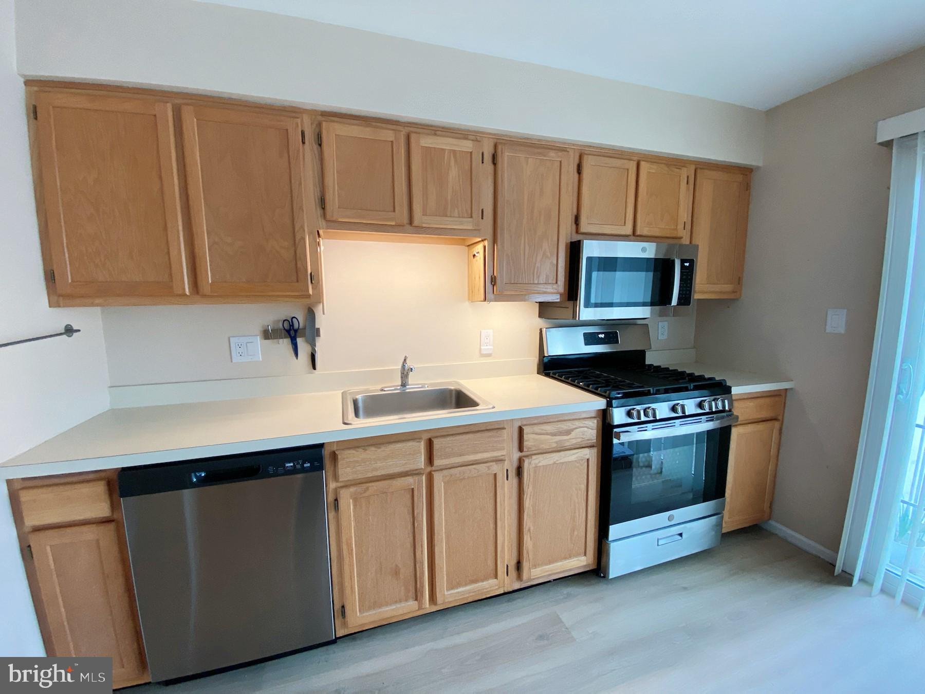 2401 Stokes Road Mount Laurel, NJ 08054 - Photo 7 of 18 Kitchen