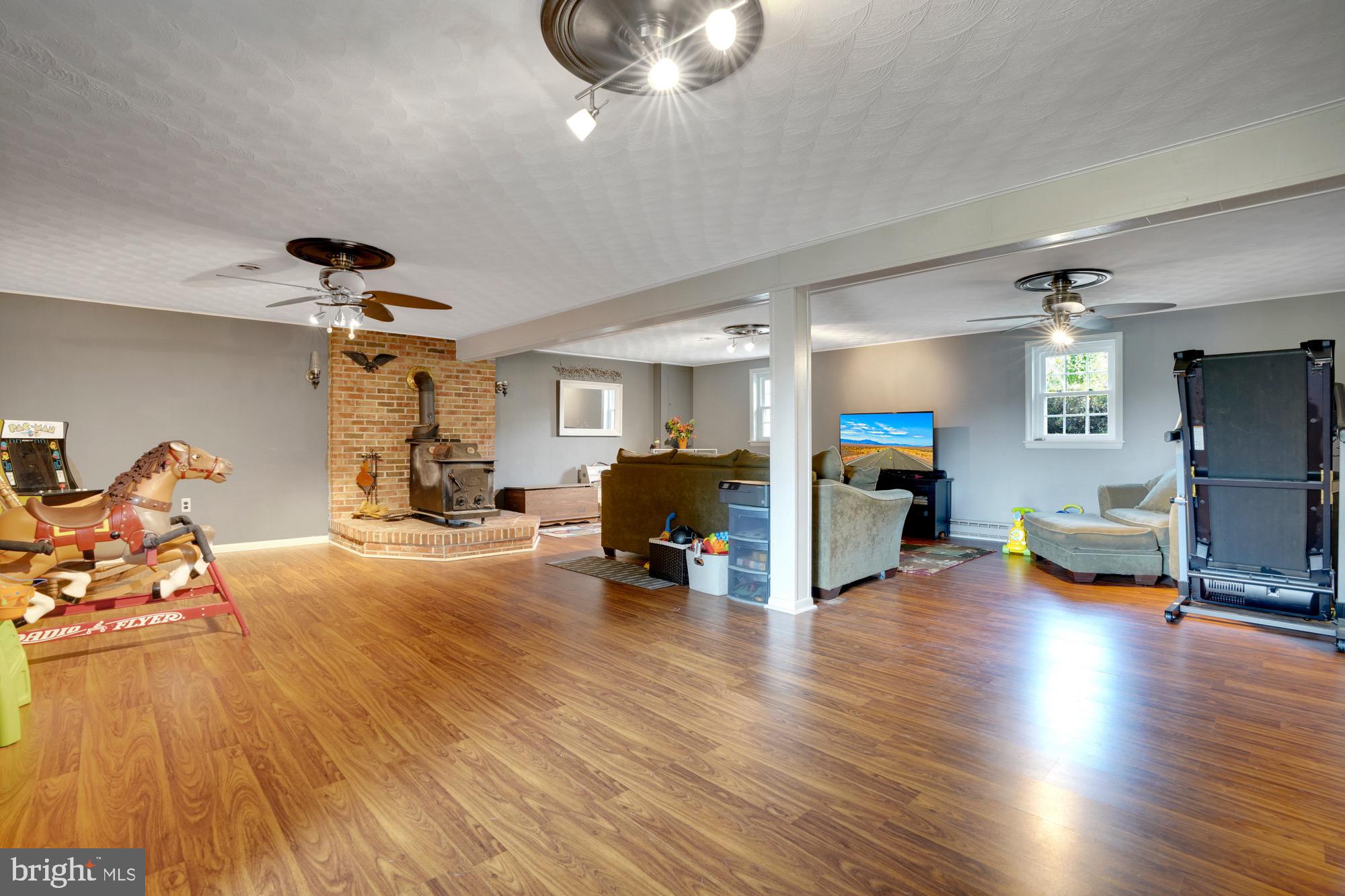 18162 Ridge Meadow Road Stewartstown, PA 17363 - Photo 11 of 35 Gallery Image 11