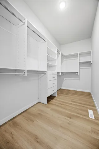 $699,900 | 7448 16th Street South, Fargo, ND 58104