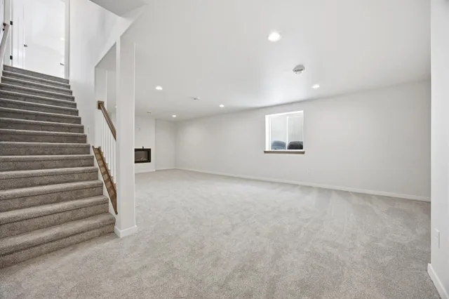 $699,900 | 7448 16th Street South, Fargo, ND 58104