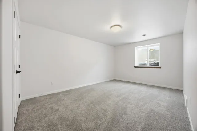 $699,900 | 7448 16th Street South, Fargo, ND 58104