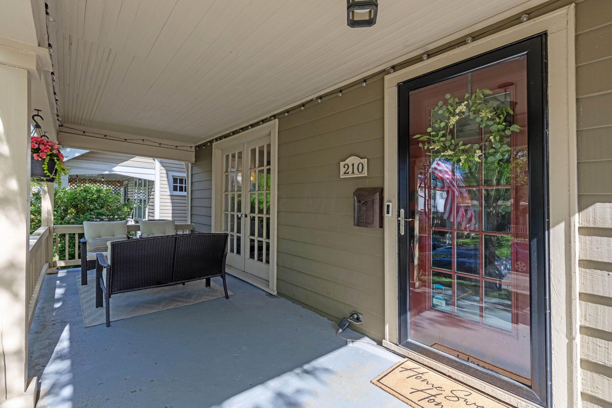 210 Tibet Road Columbus, OH 43202 - Photo 2 of 32 Front Porch