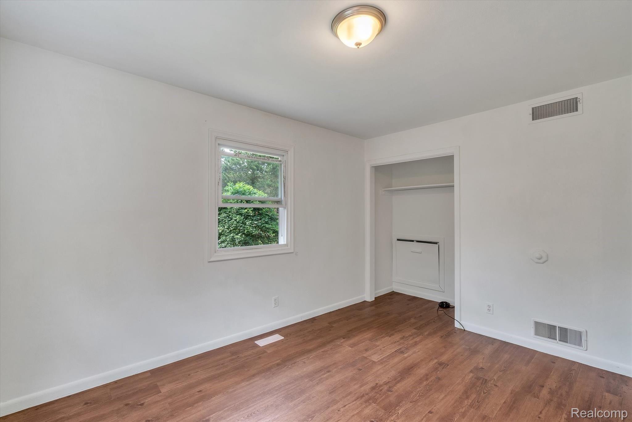 535 North Nicholson Road Fowlerville, MI 48836 - Photo 32 of 68 32-535-Nicholson-WindowStill-Real-Estate-Photography-32.jpg