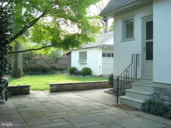 334 Station Road Wynnewood, PA 19096 - Photo 18 of 19 Patio