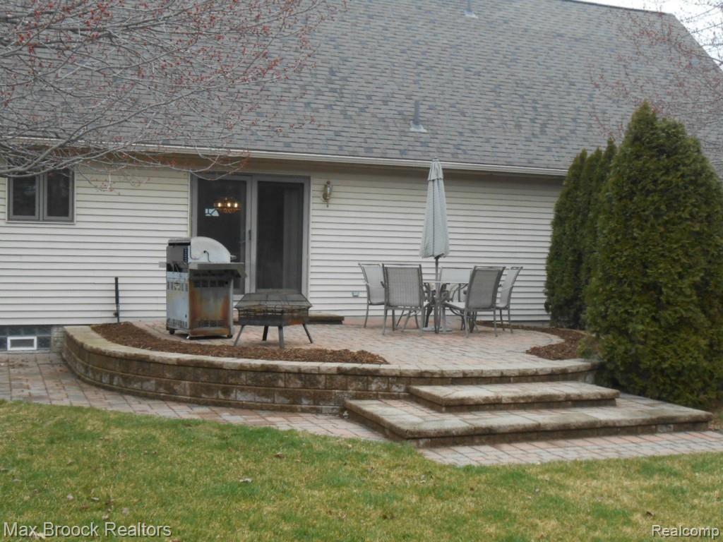 1872 East Hamlin Road Rochester Hills, MI 48307 - Photo 42 of 45