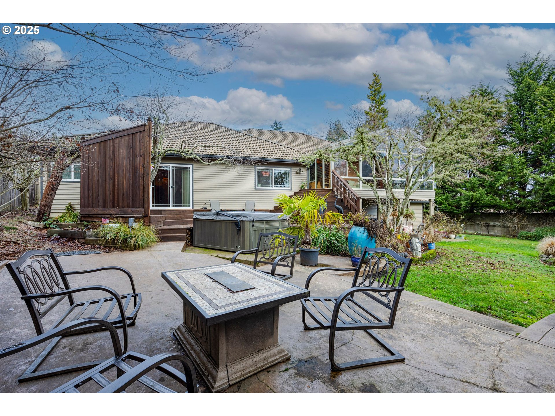 1710 White Oak Drive Eugene, OR 97405 - Photo 26 of 45 a view of a house with backyard and sitting area