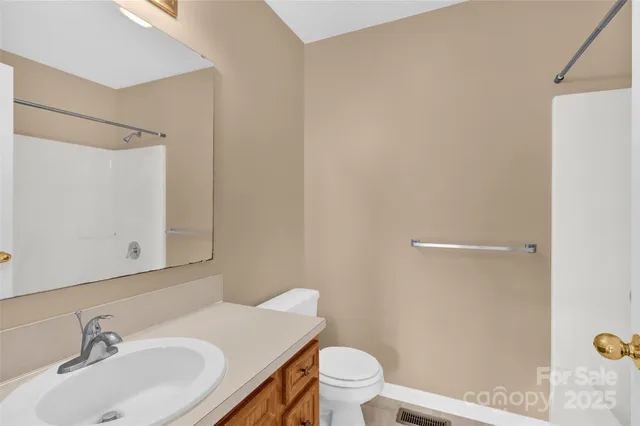 $260,000 | 144 Fairway Drive, Conover, NC 28613