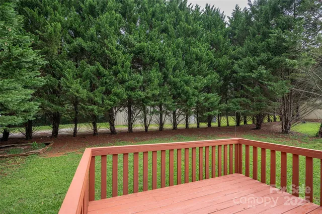 $260,000 | 144 Fairway Drive, Conover, NC 28613