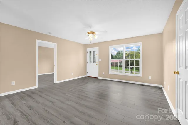 $260,000 | 144 Fairway Drive, Conover, NC 28613