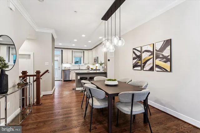 $4,295 | 2988 Stella Blue Lane, Fairfax, VA 22031