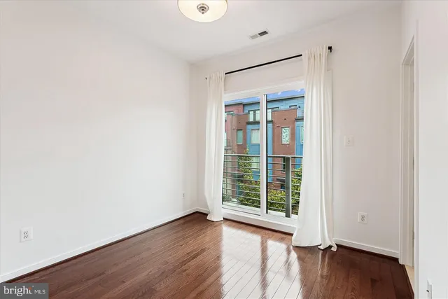 $4,295 | 2988 Stella Blue Lane, Fairfax, VA 22031