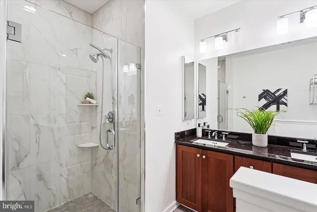 $4,295 | 2988 Stella Blue Lane, Fairfax, VA 22031