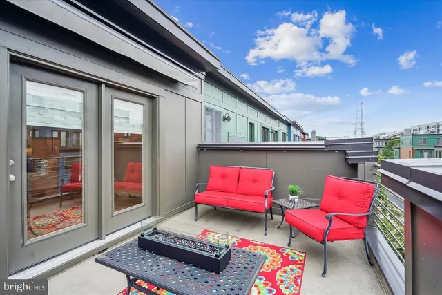 $4,295 | 2988 Stella Blue Lane, Fairfax, VA 22031