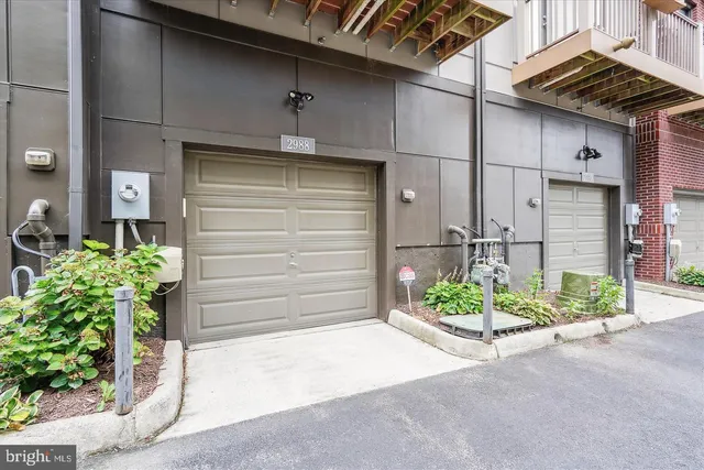 $4,295 | 2988 Stella Blue Lane, Fairfax, VA 22031