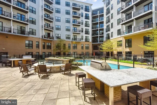 $4,295 | 2988 Stella Blue Lane, Fairfax, VA 22031