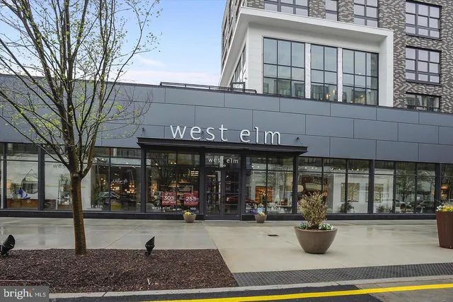 $4,295 | 2988 Stella Blue Lane, Fairfax, VA 22031