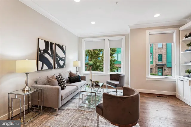 $4,295 | 2988 Stella Blue Lane, Fairfax, VA 22031