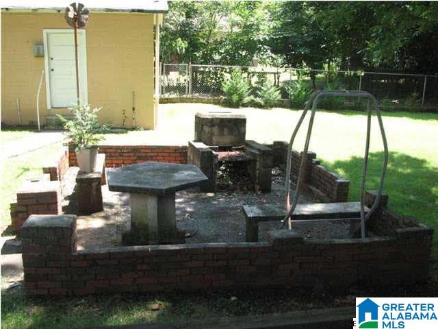 3729 Viola Avenue Southwest Birmingham, AL 35221 - Photo 7 of 27