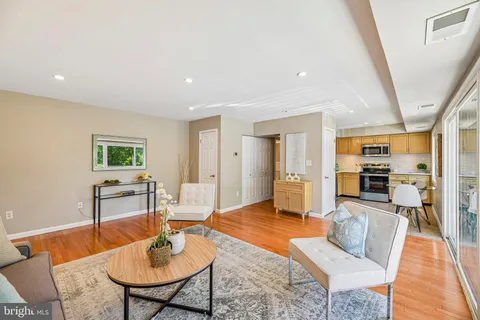 $240,000 | 3220 South 28th Street, Unit 304, Alexandria, VA 22302