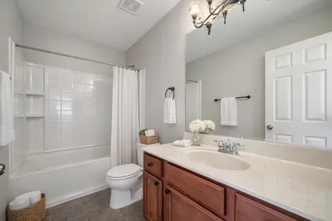 $310,000 | 3381 Cameron Drive, Elgin, IL 60124